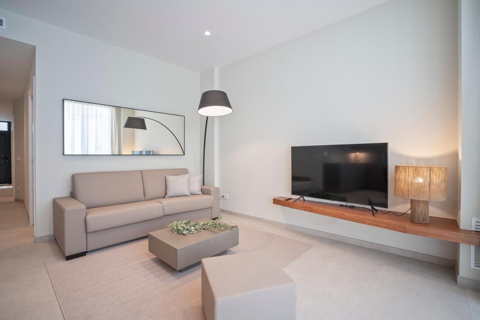 Sitges Spaces Garden Condo-2 Bedrooms, 2 Bathrooms, Garden Terrace, Near Center, Sleeps Up To 6- Monthly Rentals Only Buitenkant foto