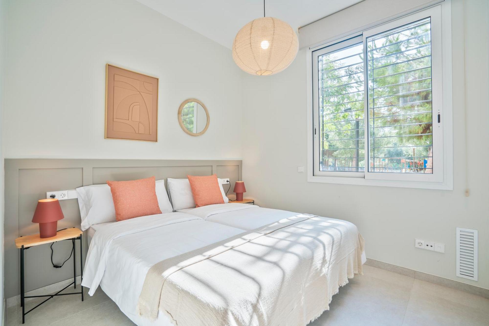 Sitges Spaces Garden Condo-2 Bedrooms, 2 Bathrooms, Garden Terrace, Near Center, Sleeps Up To 6- Monthly Rentals Only Buitenkant foto